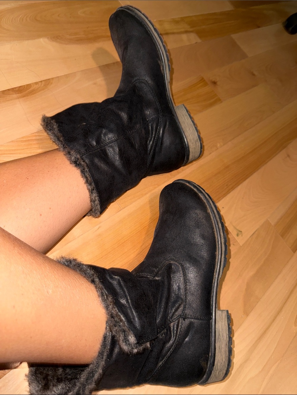Candies Black Faux-Fur/ Slouchie Lined Ankle Booties, wear up or down! 9 - Picture 4 of 10